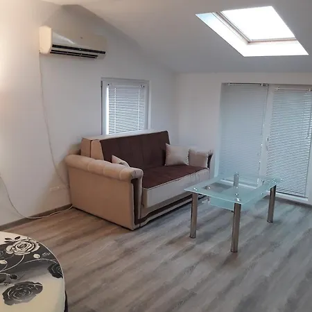 Apartament Varchev 2