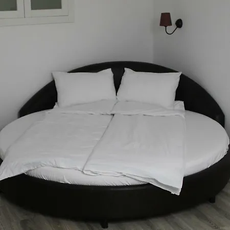 Apartament Varchev 2 *